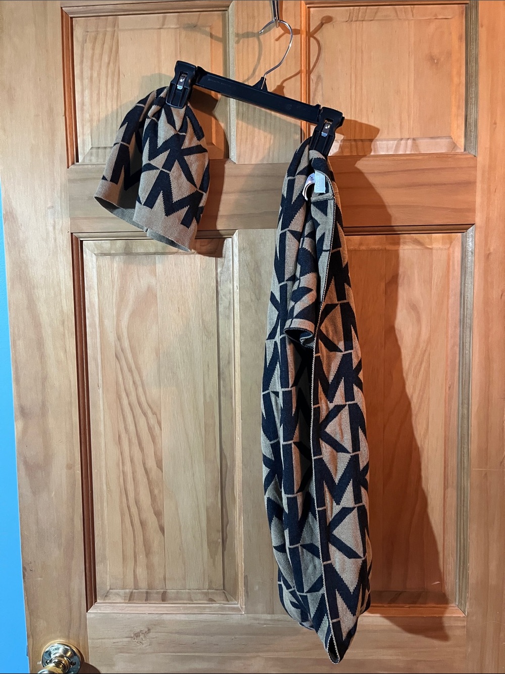 MICHAEL Michael Kors Black and Tan MK Logo Knit Beanie & Scarf Set